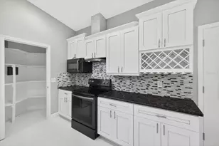 8914 N Lynn Ave, Tampa, FL 33604 - Photo 30