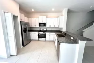8333 Crescent Oaks Dr, New Port Richey, FL 34655 - Photo 22