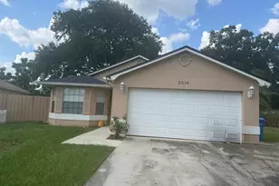2216 Ridgemore Dr, Valrico, FL 33594 - Photo 1
