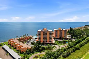 7432 Sunshine Skyway Ln S, Saint Petersburg, FL 33711 - Photo 2
