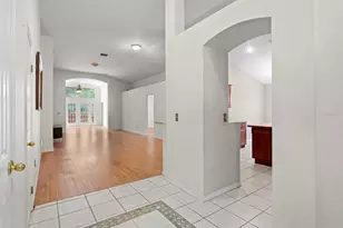 10420 Springrose Dr, Tampa, FL 33626 - Photo 2