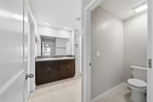 1681 Fred Ives St, Ruskin, FL 33570 - Photo 16