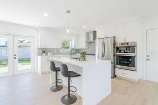 352 79th Ave NE, Saint Petersburg, FL 33702 - Photo 22