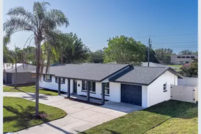 352 79th Avenue NE, Saint Petersburg, FL 33702 - Photo 2
