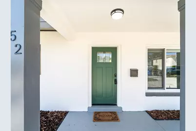352 79th Avenue NE, Saint Petersburg, FL 33702 - Photo 4