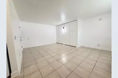 3301 58th Avenue S #315, Saint Petersburg, FL 33712 - Photo 4