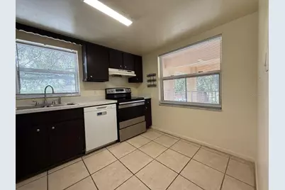 3301 58th Avenue S #512, Saint Petersburg, FL 33712 - Photo 4