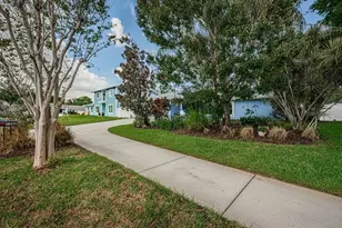 1886 Argile Dr, Dunedin, FL 34698 - Photo 4