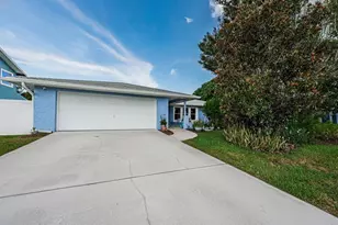 1886 Argile Dr, Dunedin, FL 34698 - Photo 2
