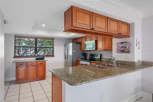 12140 Capri Cir S, Treasure Island, FL 33706 - Photo 12