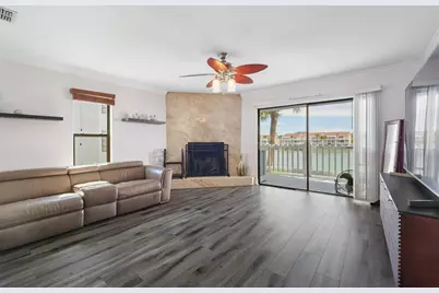 12140 Capri Circle S, Treasure Island, FL 33706 - Photo 8