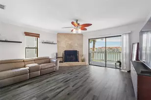 12140 Capri Cir S, Treasure Island, FL 33706 - Photo 8