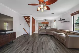 12140 Capri Cir S, Treasure Island, FL 33706 - Photo 10