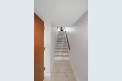 12140 Capri Circle S, Treasure Island, FL 33706 - Photo 6