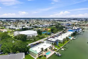 12100 Capri Cir S, Treasure Island, FL 33706 - Photo 44