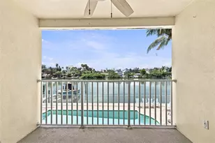 12100 Capri Cir S, Treasure Island, FL 33706 - Photo 26