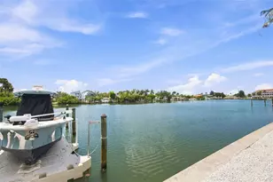 12100 Capri Cir S, Treasure Island, FL 33706 - Photo 36