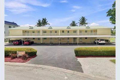 12100 Capri Circle S #204, Treasure Island, FL 33706 - Photo 2