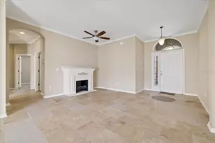 1833 Mira Lago Cir, Ruskin, FL 33570 - Photo 4