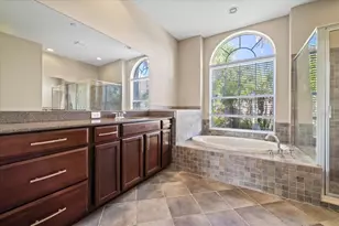 1833 Mira Lago Cir, Ruskin, FL 33570 - Photo 22