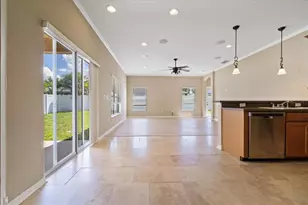 1833 Mira Lago Cir, Ruskin, FL 33570 - Photo 12