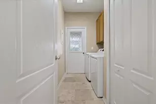 1833 Mira Lago Cir, Ruskin, FL 33570 - Photo 26