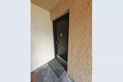 5820 N Church Avenue #112, Tampa, FL 33614 - Photo 2