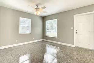 8111 30th Ave N, Saint Petersburg, FL 33710 - Photo 6