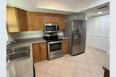 2705 Sand Hollow Ct Clearwater, Fl 33761-3732, Clearwater, FL 33761 - Photo 8