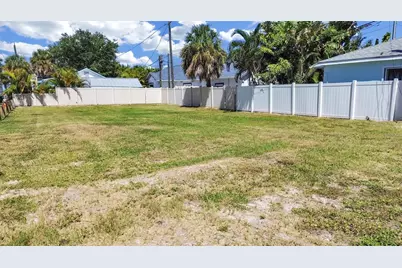 140 92nd Avenue, Treasure Island, FL 33706 - Photo 10