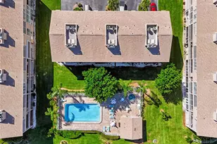 255 Capri Cir N, Treasure Island, FL 33706 - Photo 4