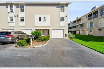 255 Capri Circle N #22, Treasure Island, FL 33706 - Photo 2