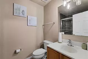 4607 Ashburn Square Dr, Tampa, FL 33610 - Photo 24