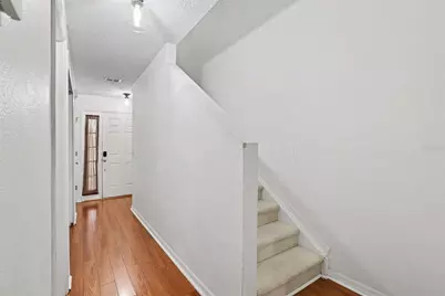 4607 Ashburn Square Drive, Tampa, FL 33610 - Photo 8
