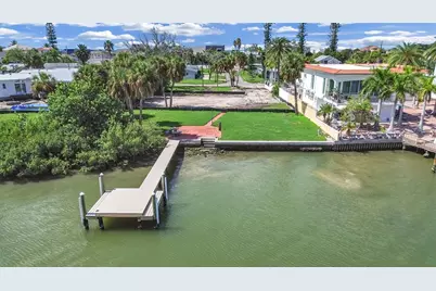 15601 Redington Drive, Redington Beach, FL 33708 - Photo 4
