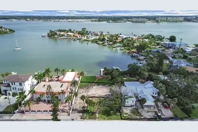 15601 Redington Drive, Redington Beach, FL 33708 - Photo 14