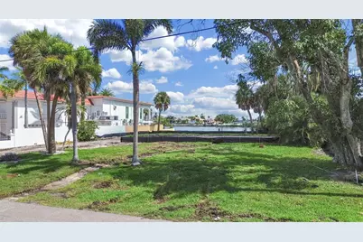 15601 Redington Drive, Redington Beach, FL 33708 - Photo 24