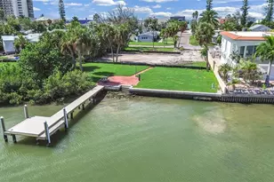 15601 Redington Dr, Redington Beach, FL 33708 - Photo 1