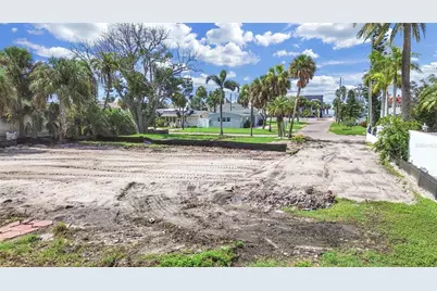 15601 Redington Drive, Redington Beach, FL 33708 - Photo 32