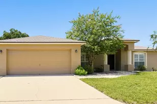 5625 Fischer Dr, Lakeland, FL 33812 - Photo 2