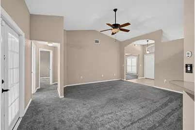 5625 Fischer Drive, Lakeland, FL 33812 - Photo 4