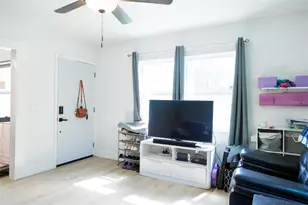 8212 N 14th St, Tampa, FL 33604 - Photo 8