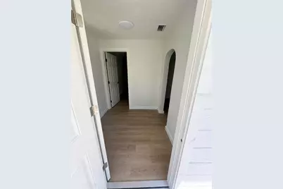 1543 43rd Street S, Saint Petersburg, FL 33711 - Photo 20