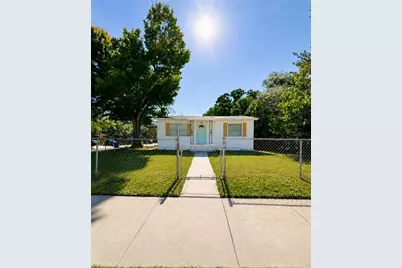 1543 43rd Street S, Saint Petersburg, FL 33711 - Photo 2