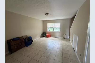 7144 Waterside Drive, Tampa, FL 33617 - Photo 4