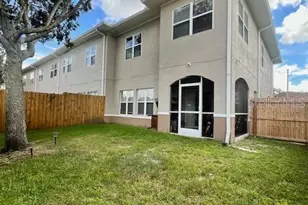 10802 Celtic Woods Ave, Tampa, FL 33647 - Photo 22