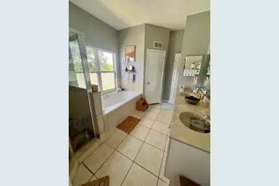 10802 Celtic Woods Avenue, Tampa, FL 33647 - Photo 14