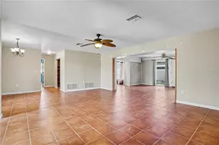 1874 62nd Pl S, Saint Petersburg, FL 33712 - Photo 4
