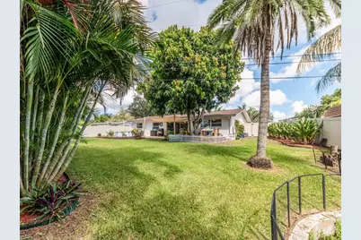 1679 Woodridge Drive, Clearwater, FL 33756 - Photo 30