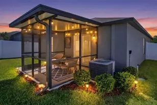 10362 Poseidon Wy, Riverview, FL 33578 - Photo 2